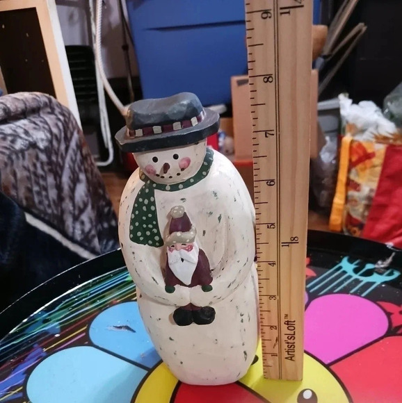 Wood snowman holding santa in his hands - Picture 6 of 6